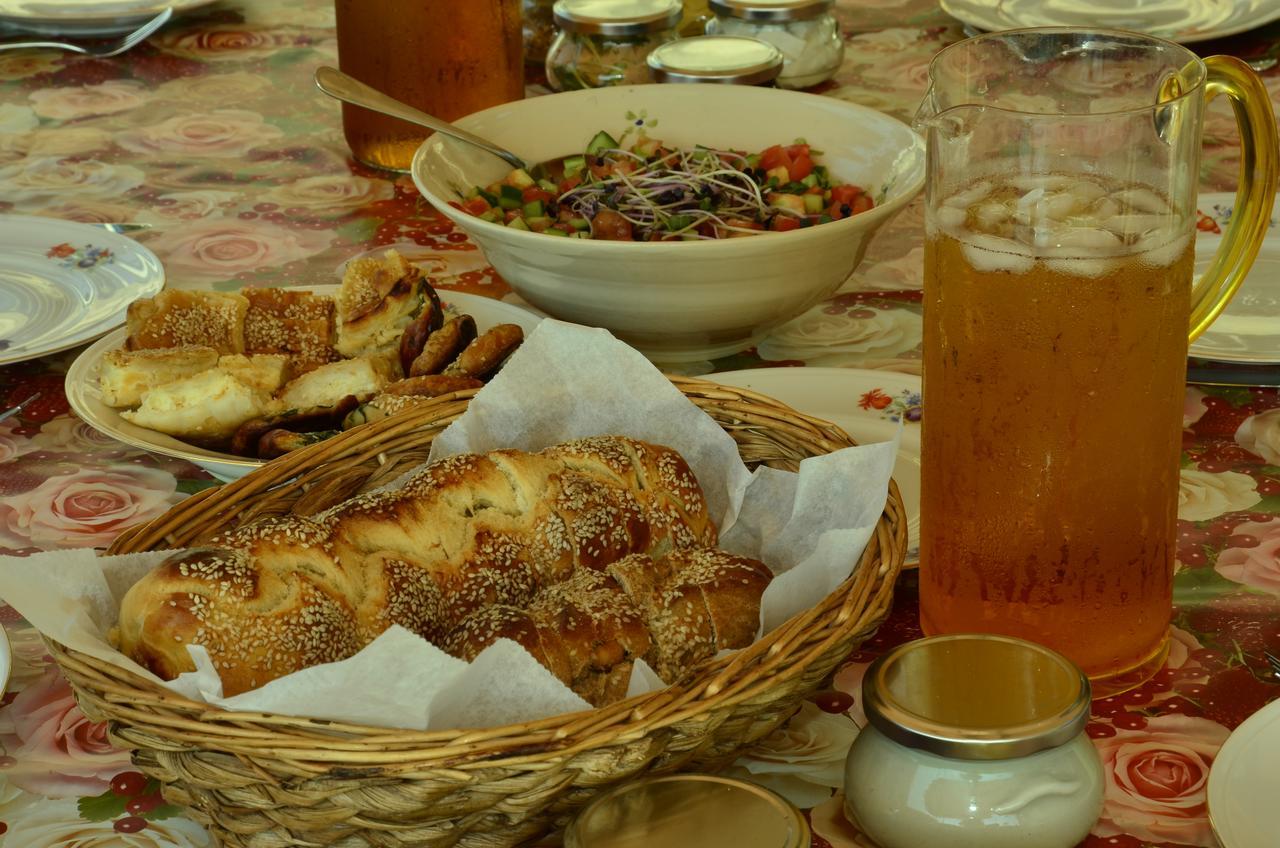 Bed and Breakfast Habaronit Метула Экстерьер фото